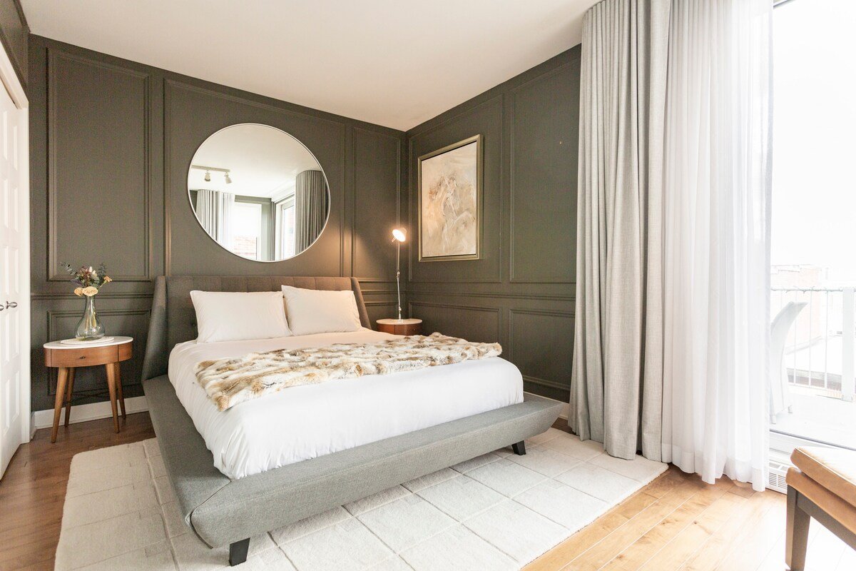 Chic Penthouse | Top location, private rooftop gallery image 5