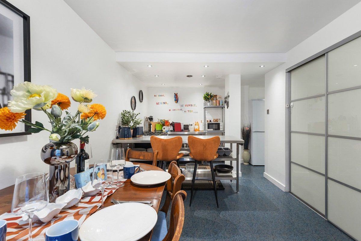 Westminster Entire Classic Massionette gallery image 2