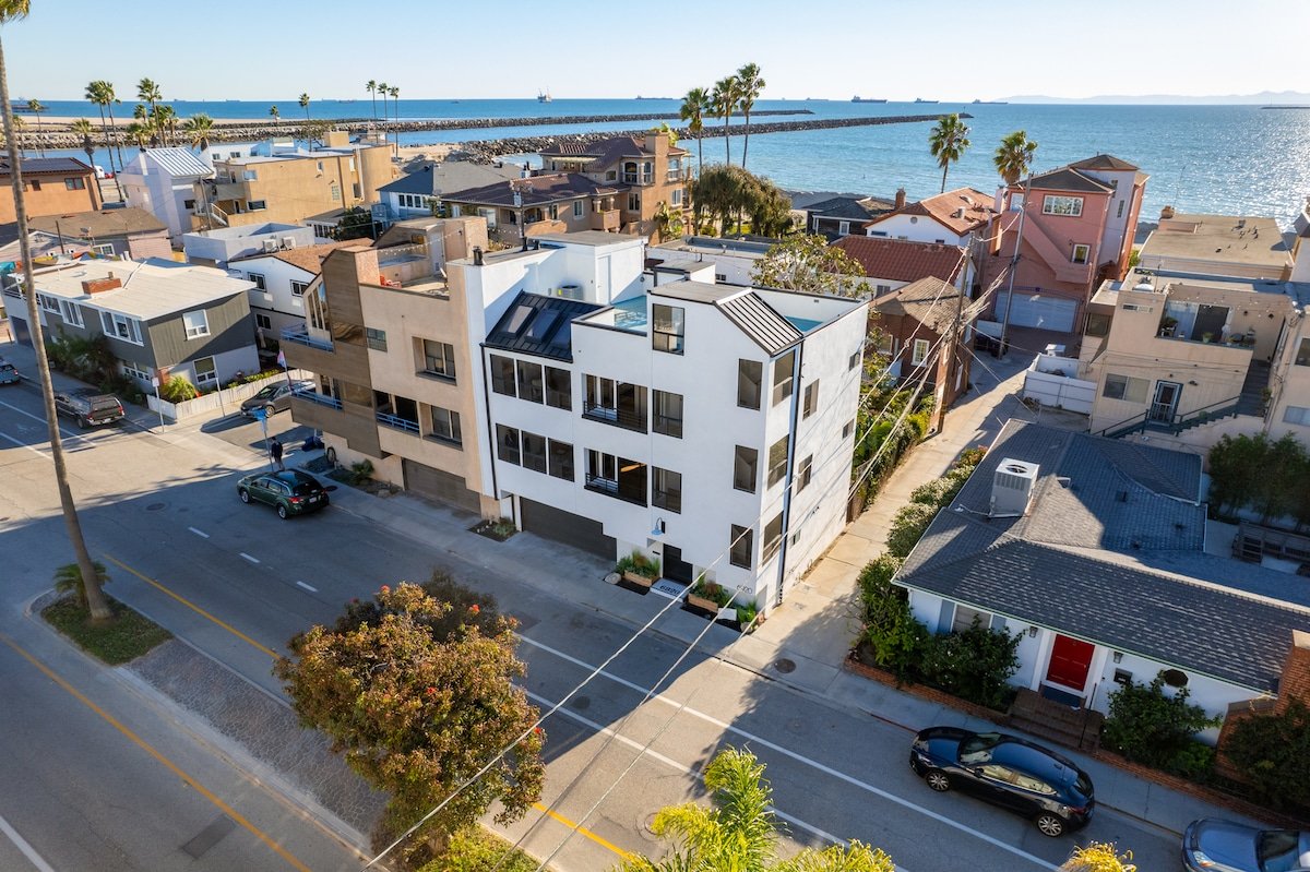 Luxury 4 Story home next to Alamitos Yacht Club gallery image 2