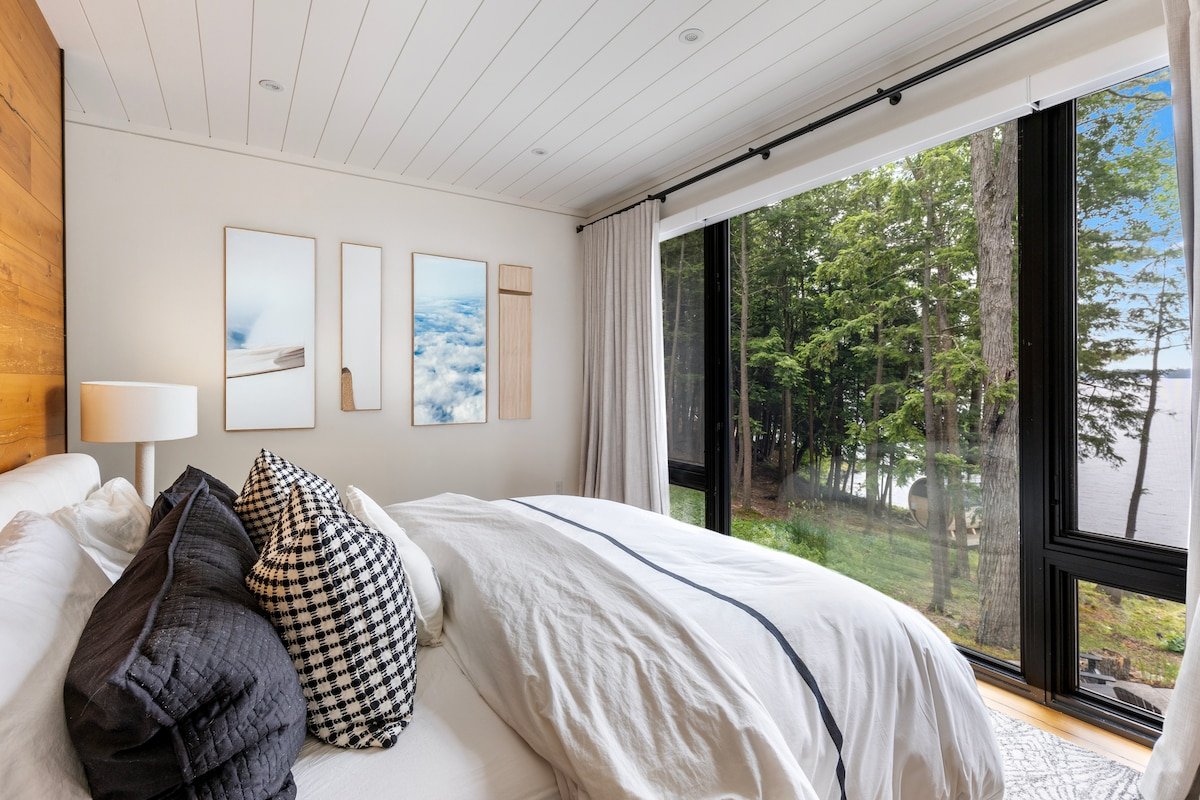 Muskoka Courtside, Lake Muskoka gallery image 2