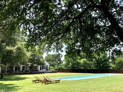 Lap Pool, 1+ Acre, 4 Bedroom Oasis in S. Austin