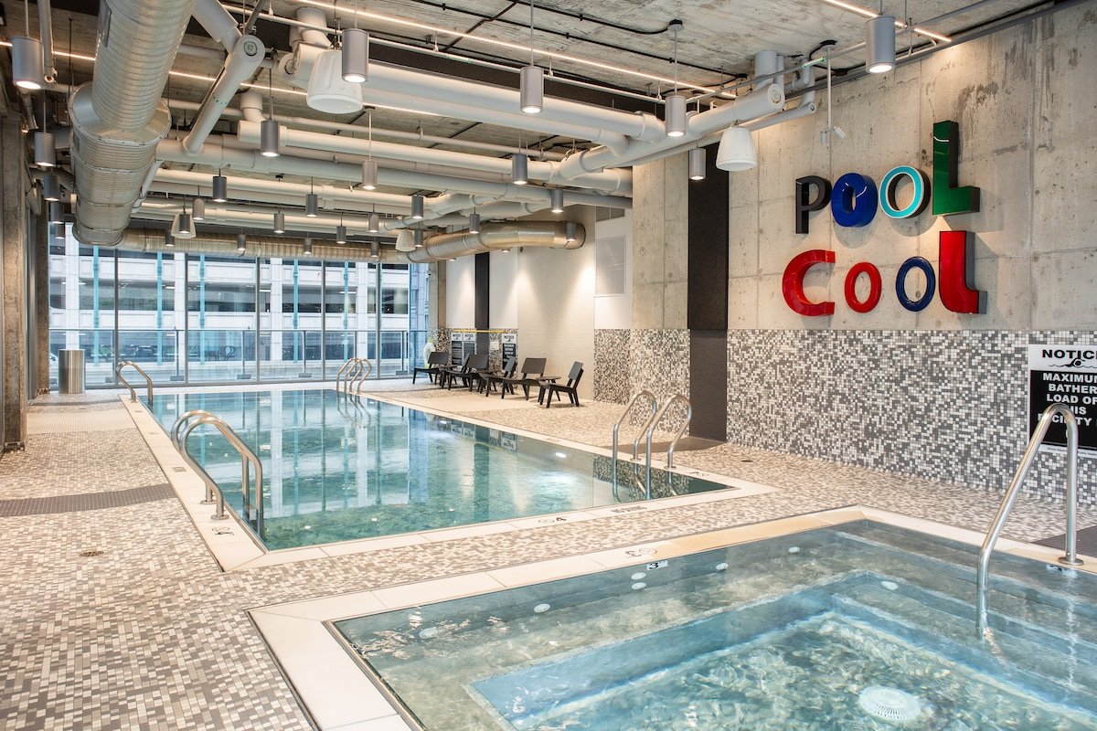 PH w/ Bean & Lake Views, An Elite Stay gallery image 3