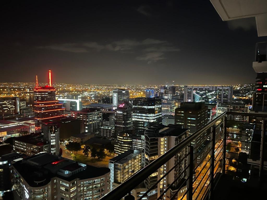 Magnificent penthouse with breathtaking views gallery image 5