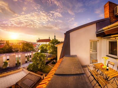 HOME ALONE 5BR+3BATH Penthouse in center of Prague