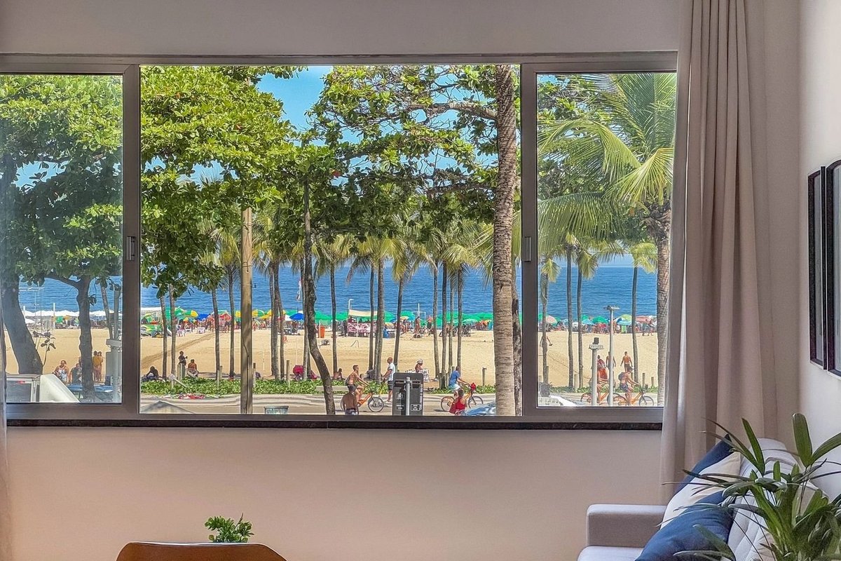 Espetacular em frente ao mar de Copacabana