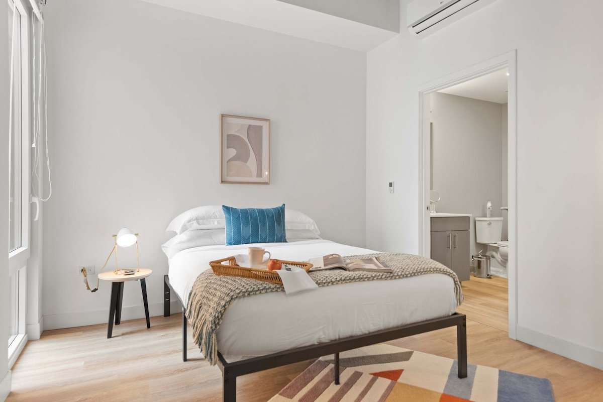 Family-Friendly 4BR in Lincoln Park, Safe Area gallery image 3