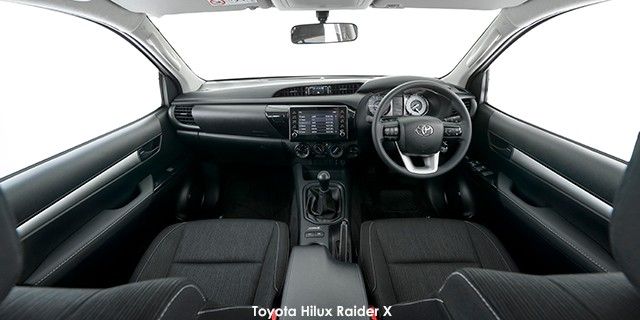 TOYOTA HILUX BEV 4X4 A/T P/U D/C - 21 