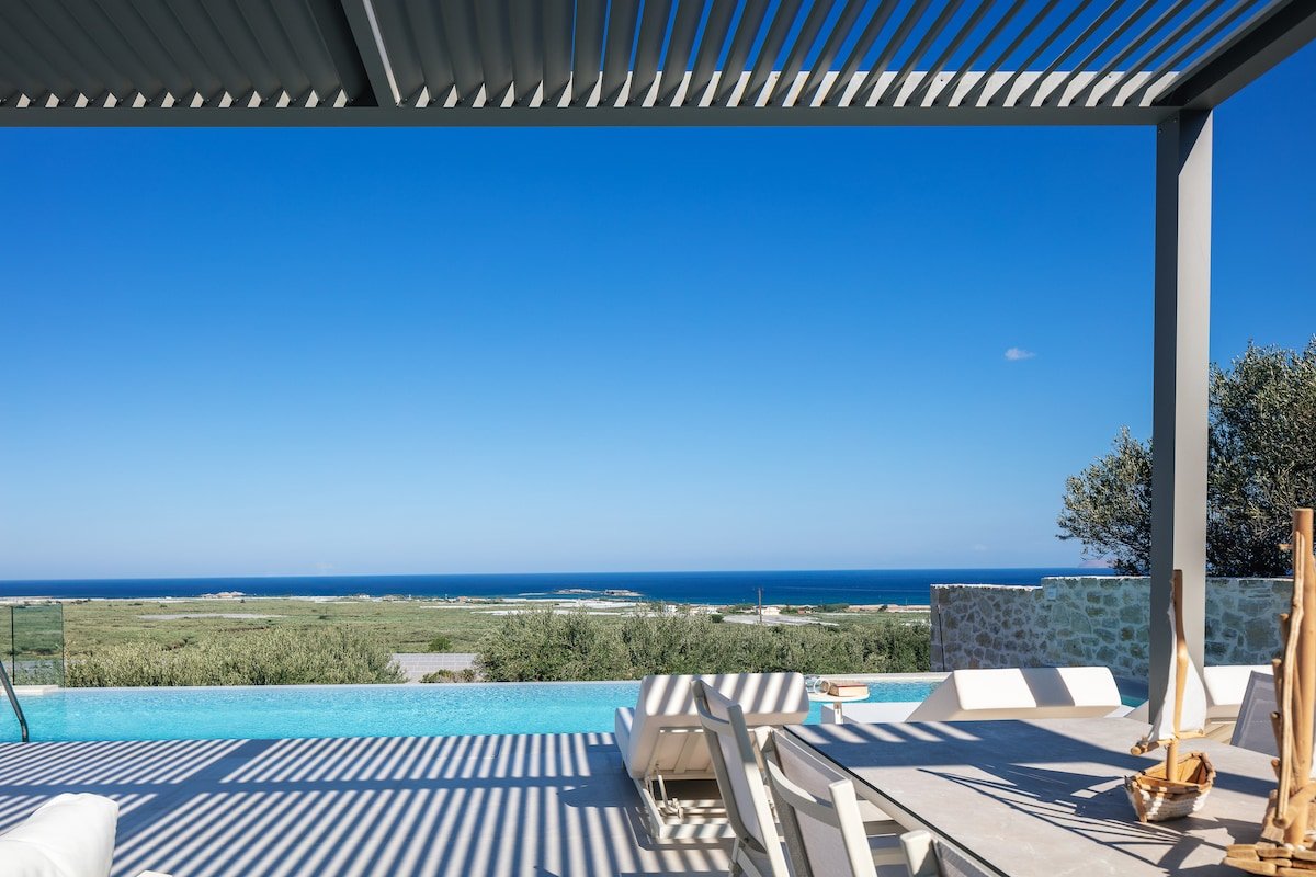 Petras Brand new 3BD Villa gallery image 2