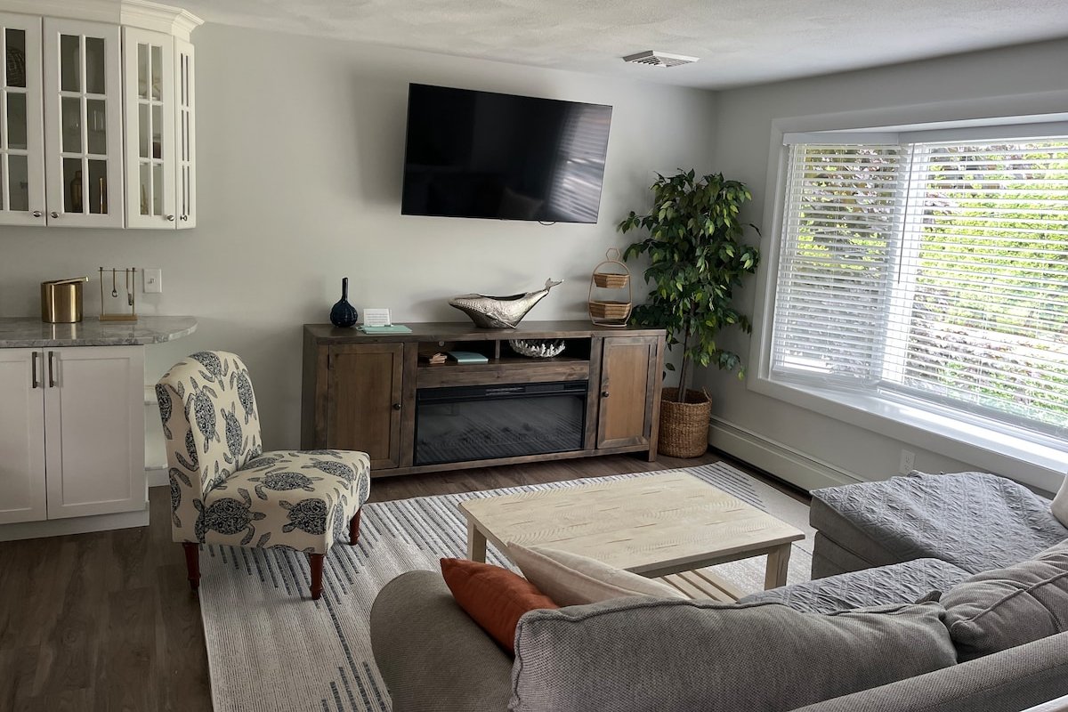 Rhode Island Retreat Home with En Suite Studio gallery image 4