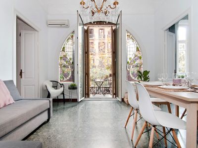 Descubre TU lugar CERCA de Ramblas Paseo d gracia