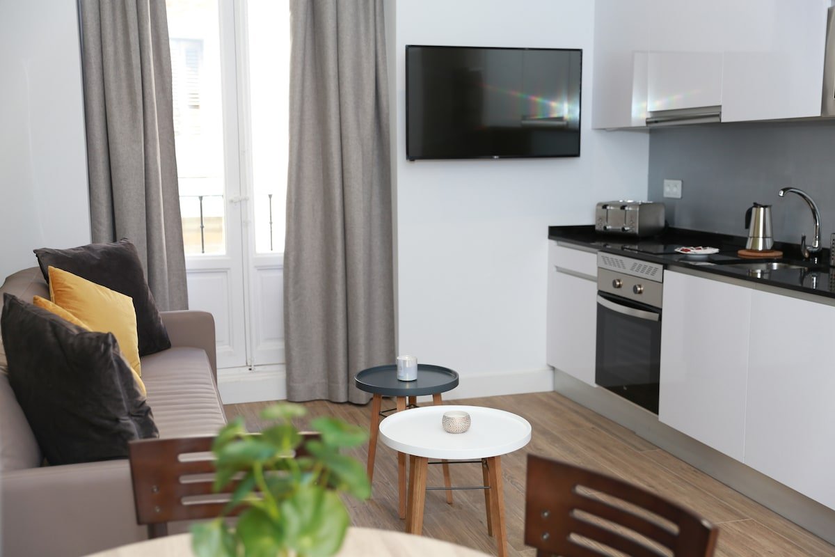 Apartamento de dos dormitorios exterior para 6 p. gallery image 5