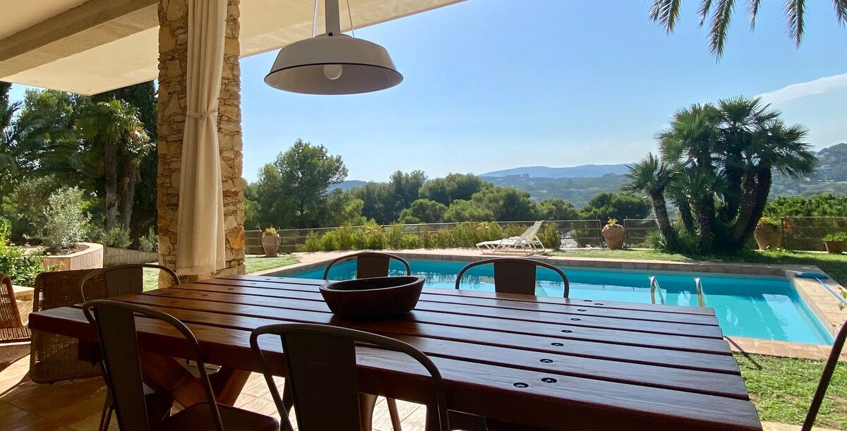 Agradable apartamento con jardín y piscina gallery image 4