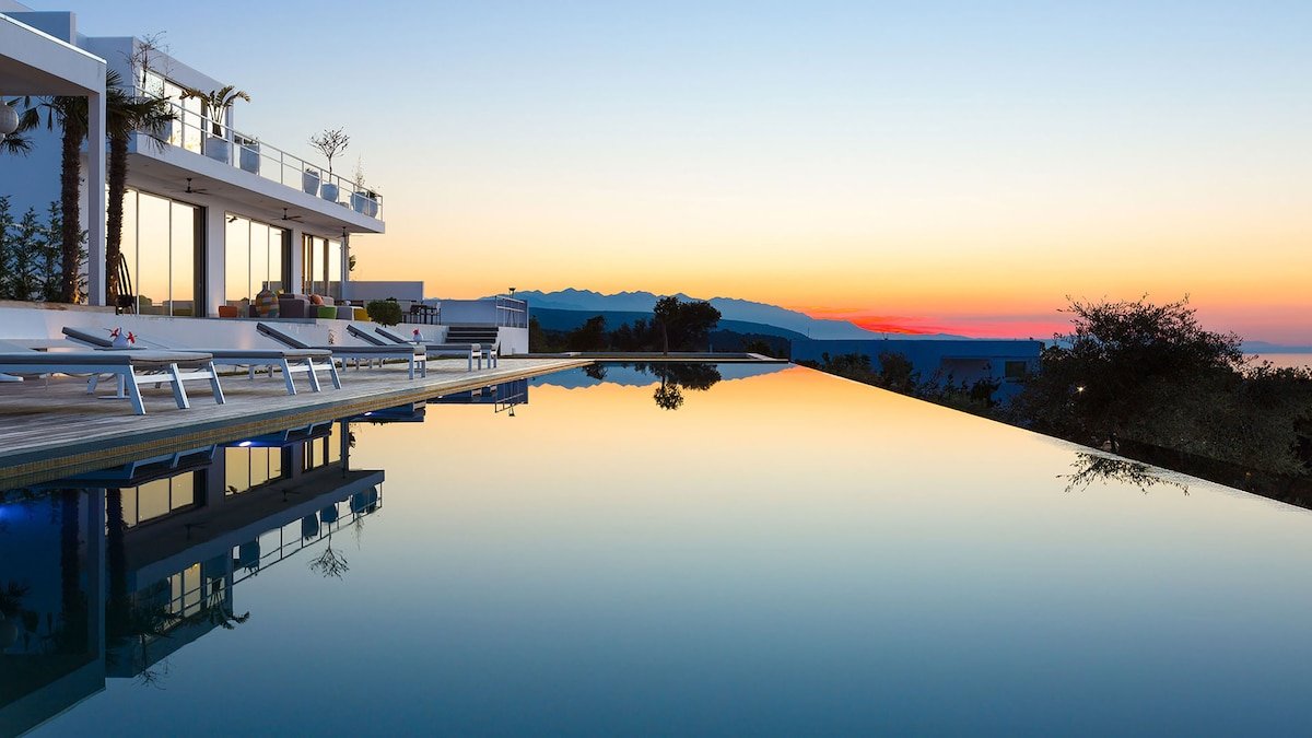 Villa Amnalys: Sea View Resort w/ staff by etouri gallery image 5