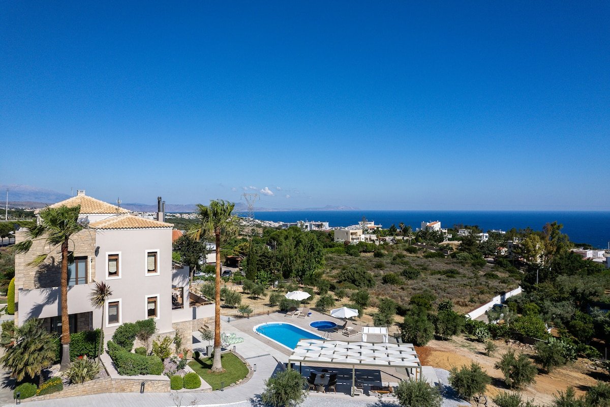 Luxury Villa Natura – With Private Heated Pool gallery image 5