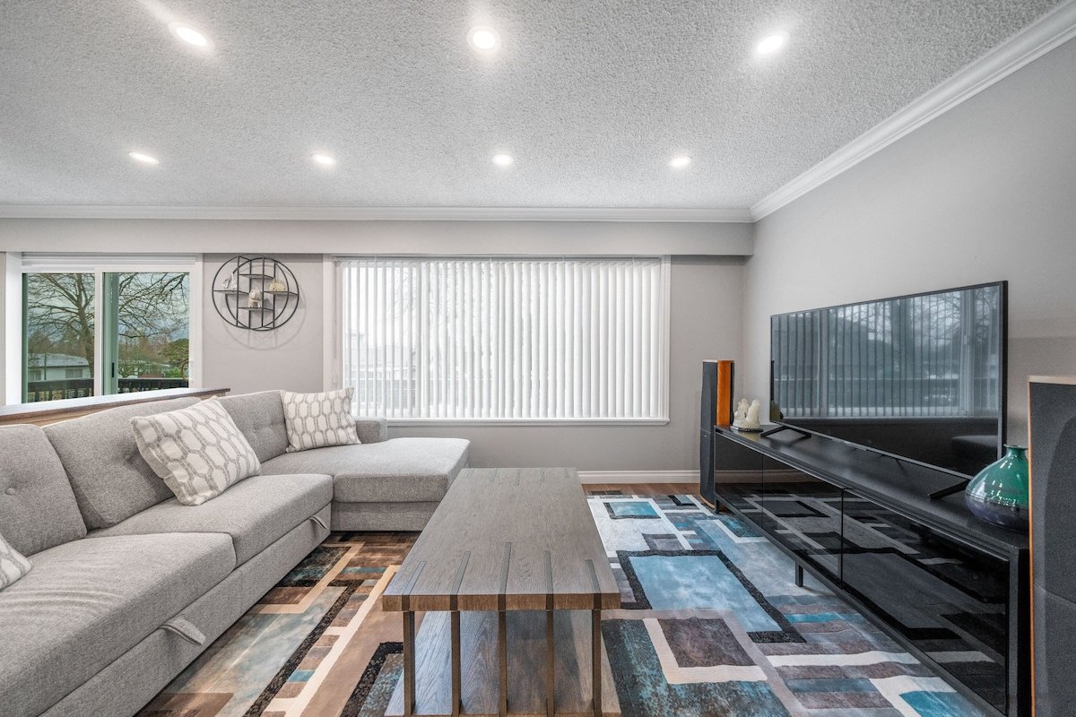 Little Charming in East gallery image 4