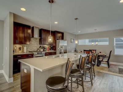 Spacious Townhouse with Rooftop Deck!