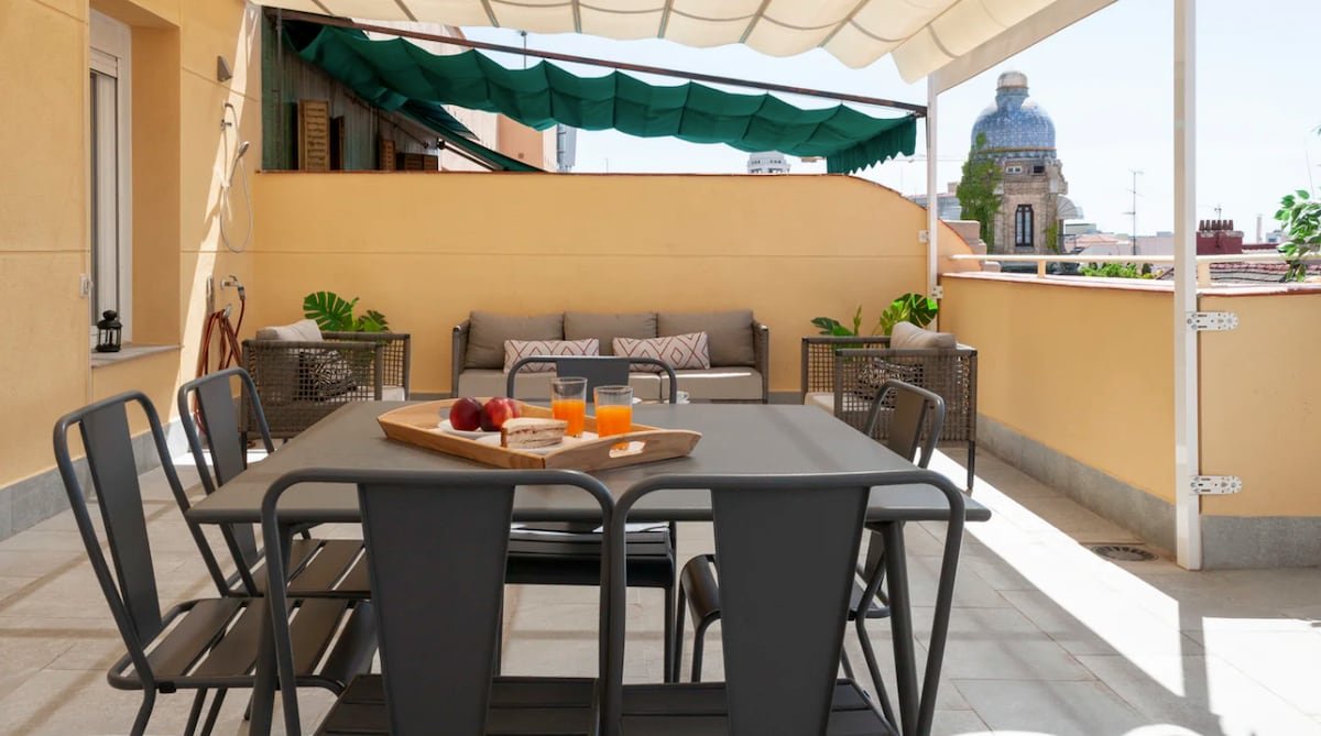 PENTHOUSE 3 BR, 3 BA & 30M2 TERRACE gallery image 3