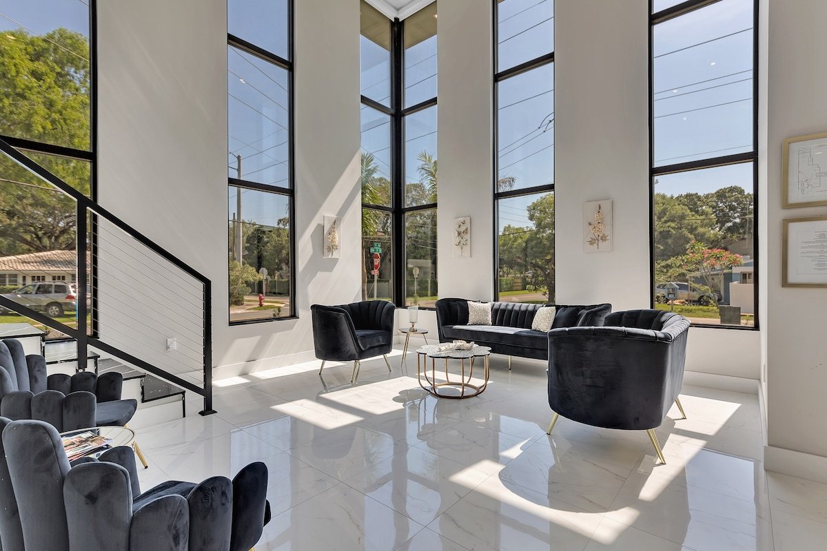 ***VillaPlaya brand new home, modern style resort! gallery image 4