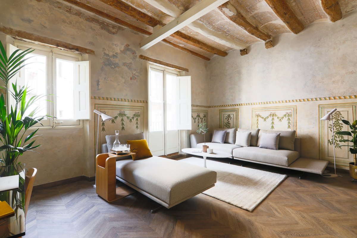 Serviced boutique apartment next to Ramblas