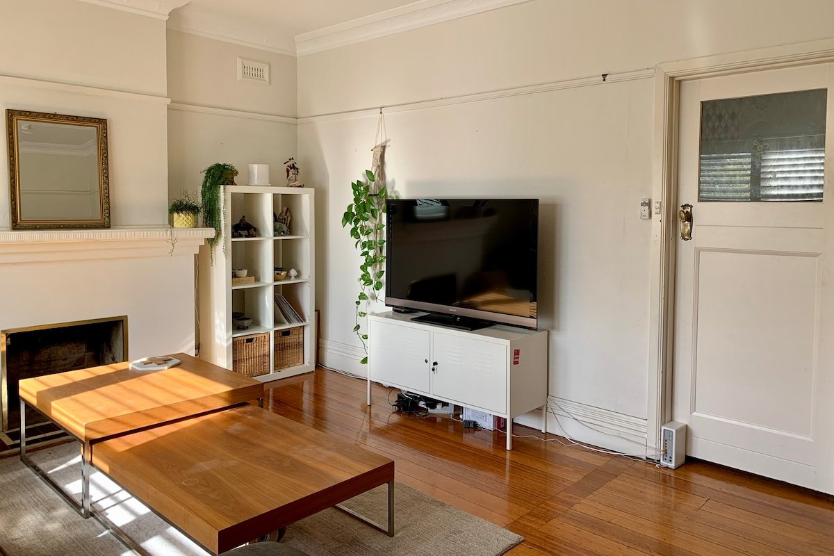 Long term stays – 3 bedrooms, close to Monash Uni gallery image 5