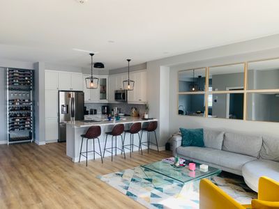 Modern new townhouse close to downtown Ottawa!