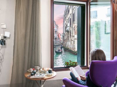 Casa Flavia ai Morosini – 7 Windows on the Canal