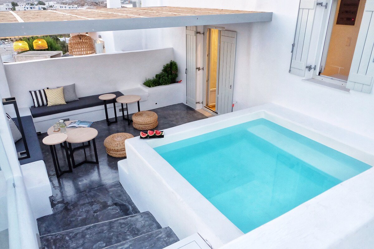 Apartment Aphrodite 2 with private pool in Naoussa gallery image 2