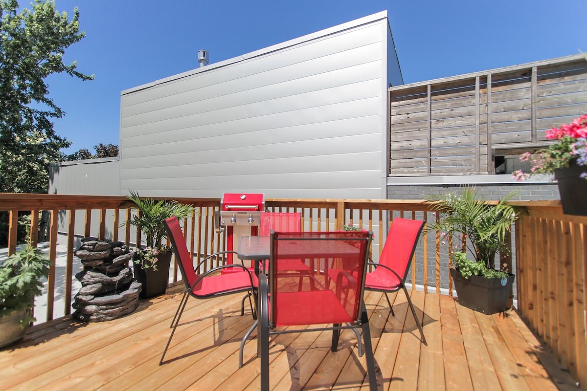 Duplex with rooftop terrace for friendly group gallery image 3