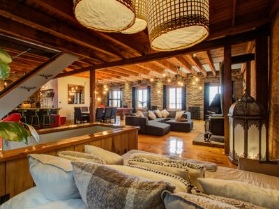 Majestic 2-floor Water View Loft