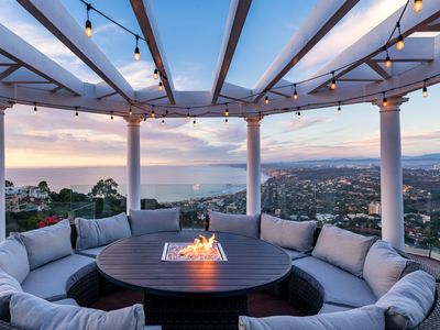 Family Focused- Pool- Ocean Views-15 person dining