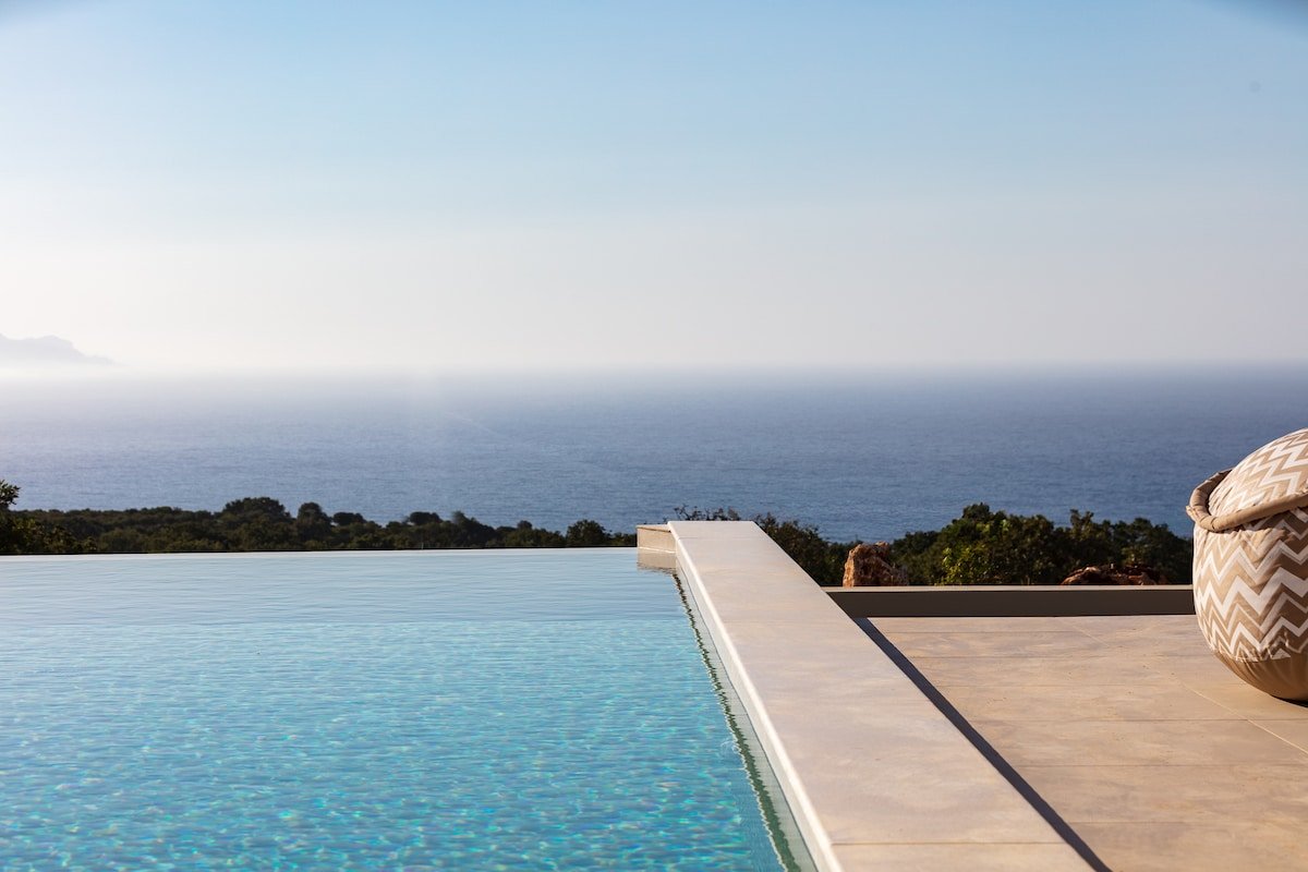 Manto Villa III, Heated Pool, SpaWhirpool, SeaView gallery image 5