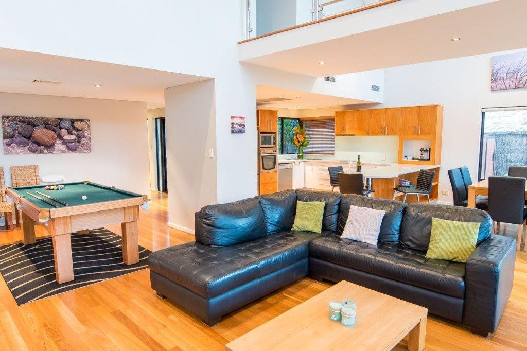 Comfortable Deluxe Resort House gallery image 2