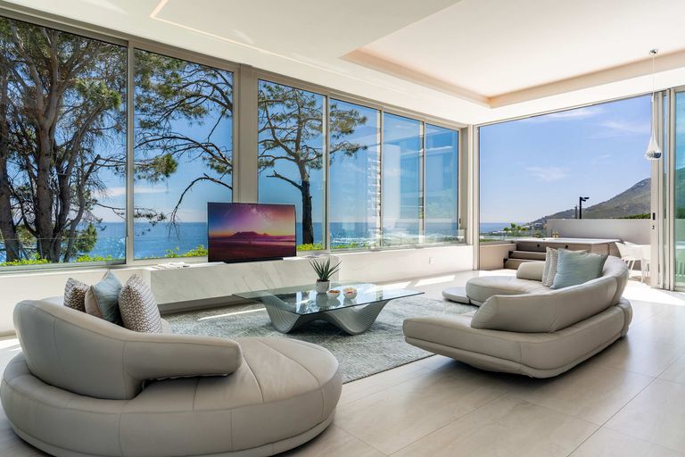 Villa Glass featured image