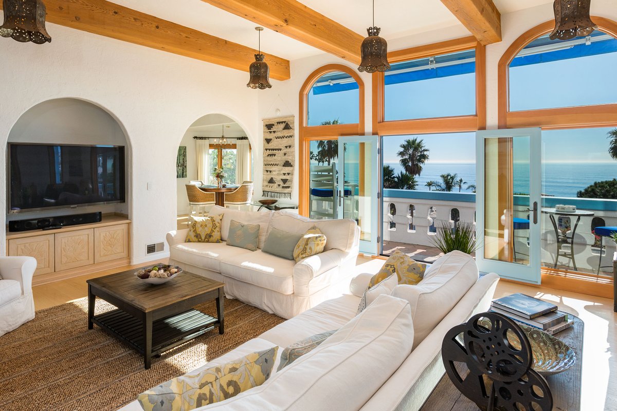 Malibu Broad Beach Ocean View steps to sands