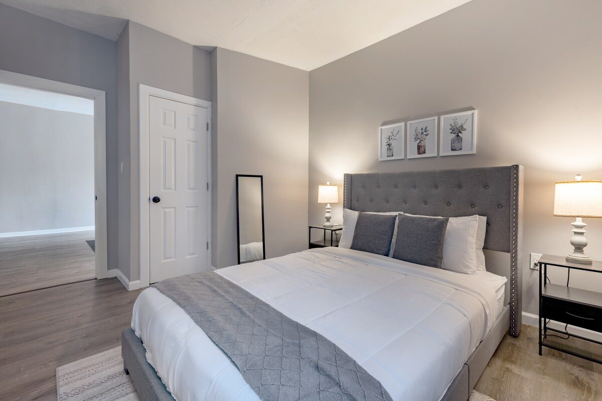 2 Fully Furnished Apartments gallery image 5