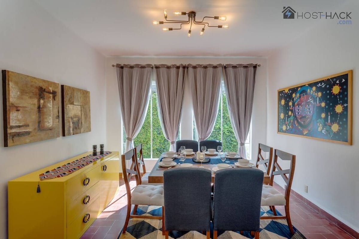 Newly remodeled mansion with 4 rooms and garden gallery image 4