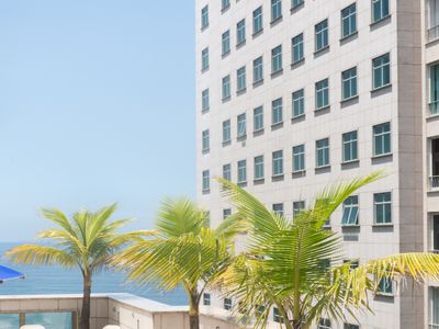 Spacious 5-bedroom Apartment in Copacabana 065