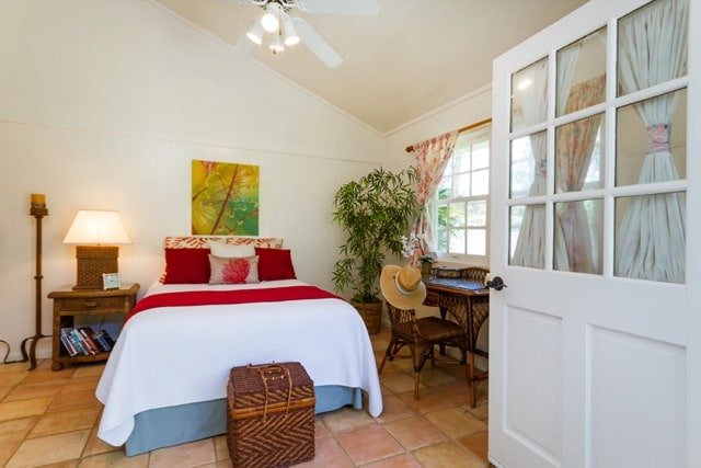 Stunning Private Beachfront Estate! Minimum 30 day gallery image 5