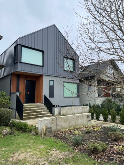 Central 6 Room Contemporary Home