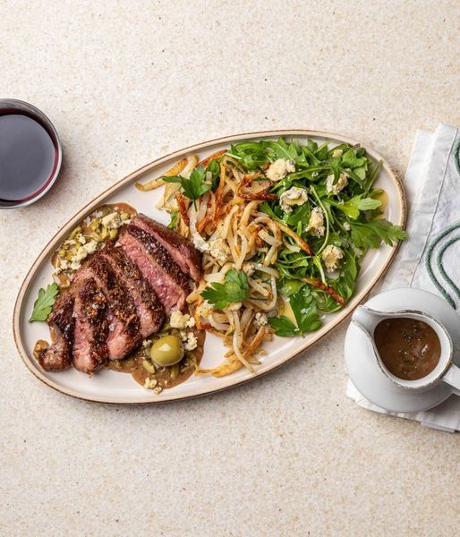 Photo of Dirty Martini Steak Friets