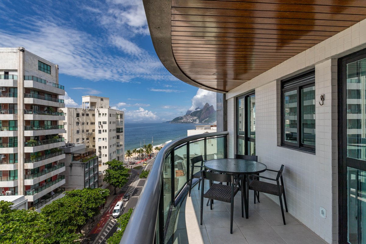 Apt com Vista Fantástica de Ipanema e Arpoador