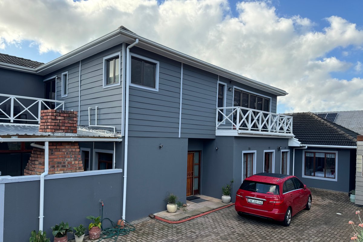 The White House in Fabulous Fish Hoek