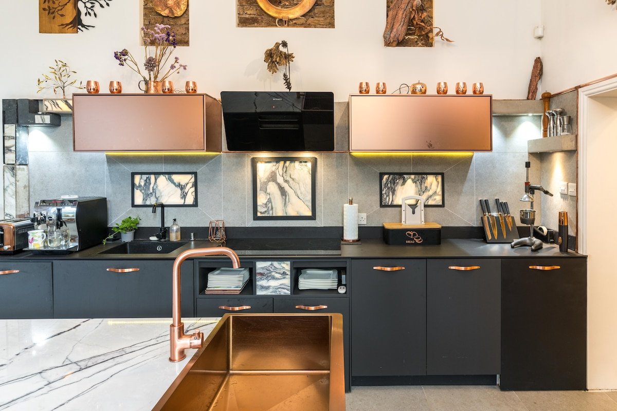 Stunning 3 bed design gem in Hampstead gallery image 3