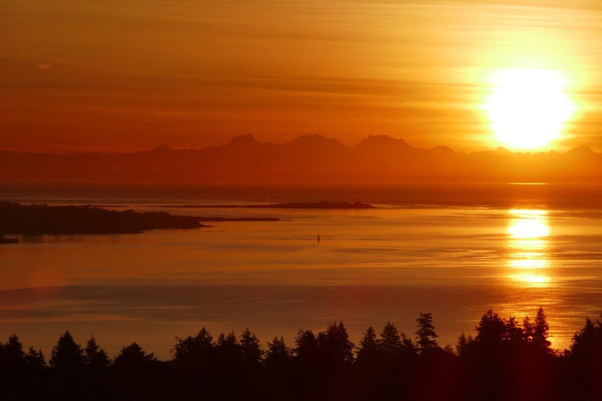 Pacific View Retreat gallery image 5