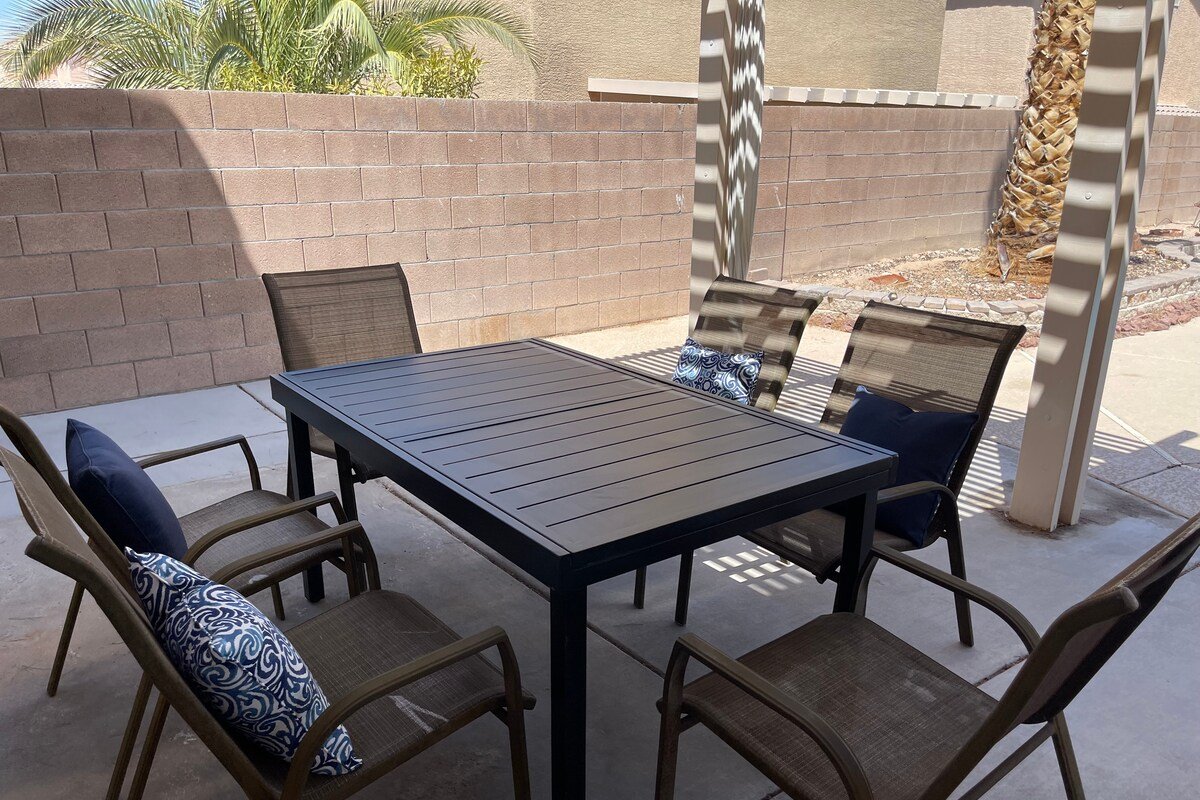 PEACEFUL PARADISE W/POOL gallery image 3