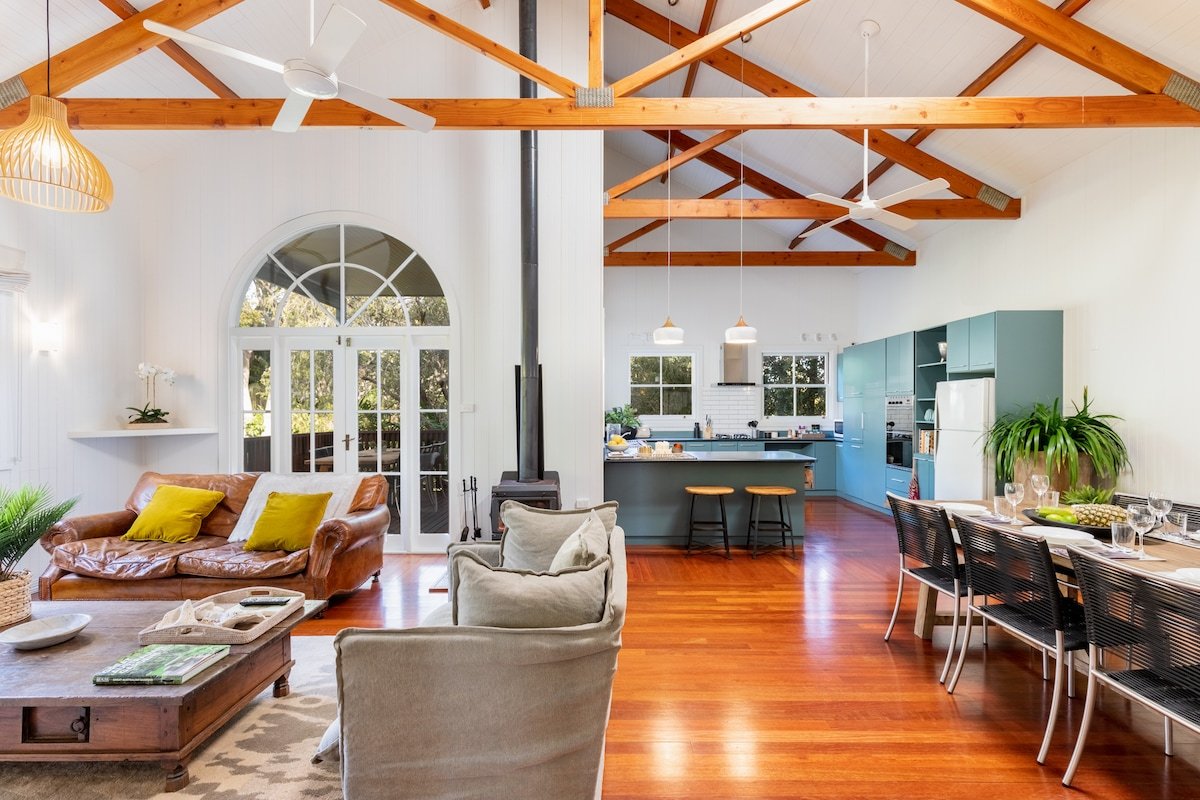 Luxurious & tranquil Jetty House, Coffs Harbour gallery image 3