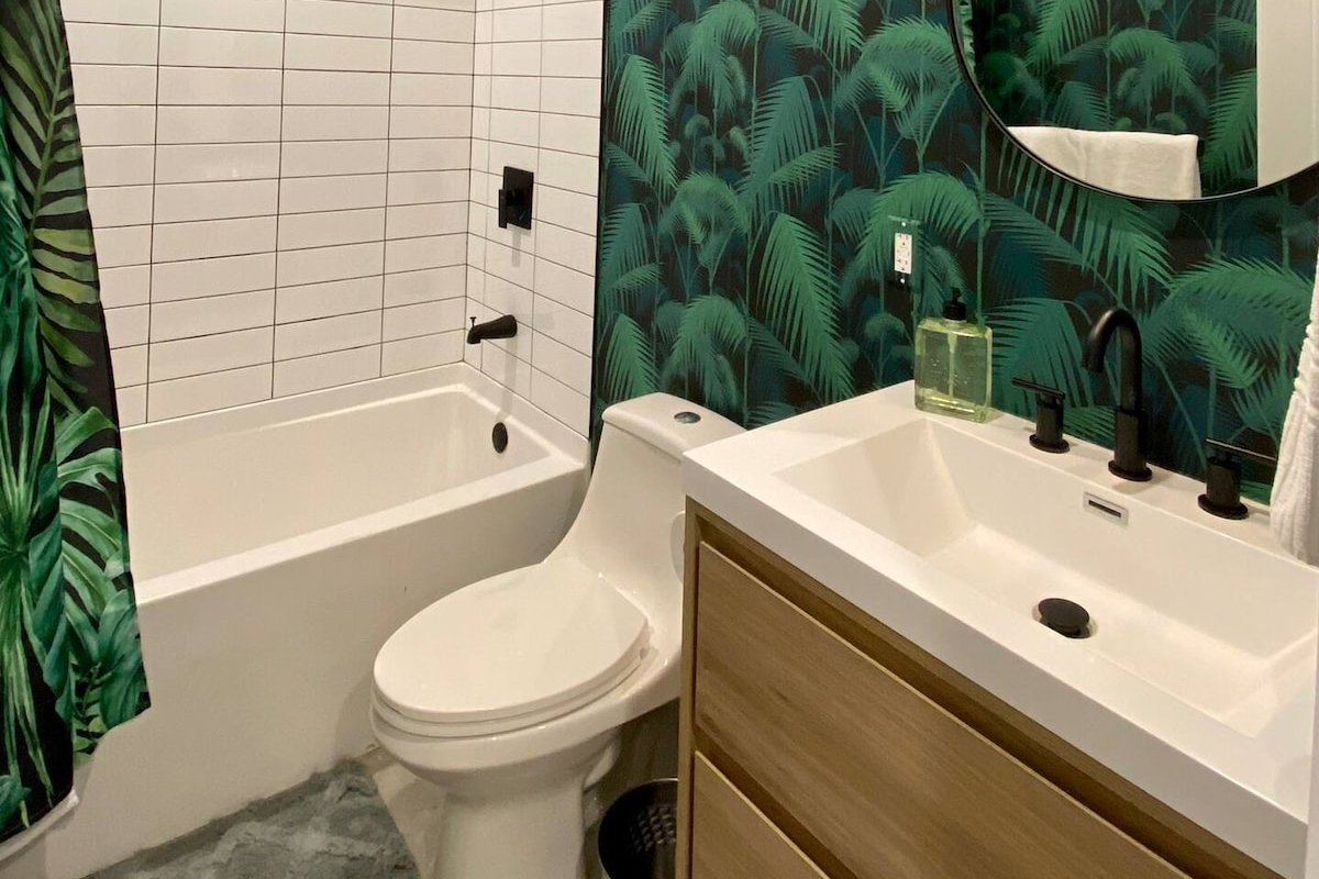 4 units (whole building) 8 BR Walk to AbbotKinney gallery image 5