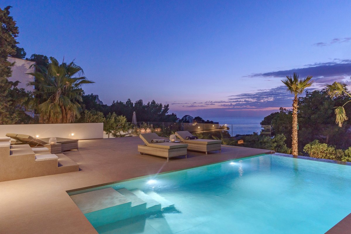 casa de lujo con vista al mar puerto andratx