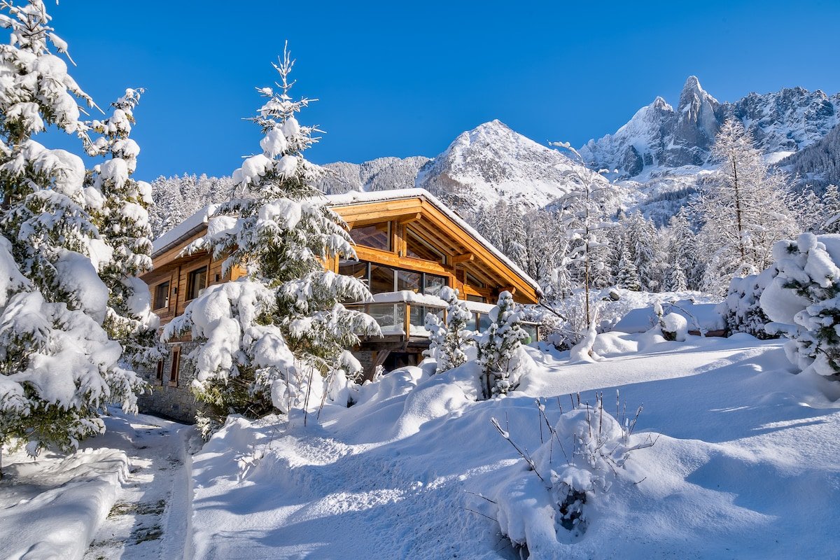 Luxury Chalet with daily pastries & housekeeping