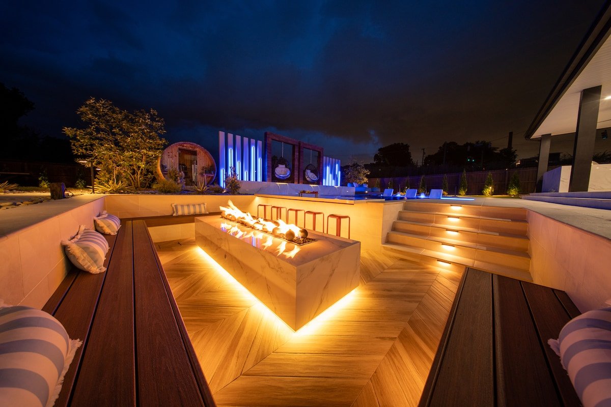 “The Art Haus” | Karaoke • Pool • Pickleball gallery image 5